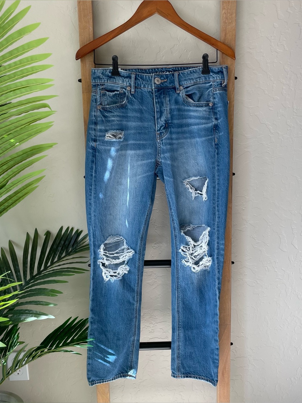 American Eagle Outfitters Distressed Blue Straight Leg Jeans